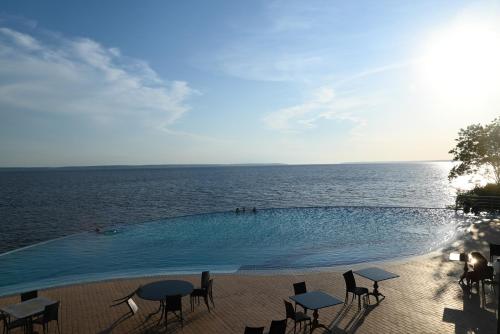 Tropical Executive Flat Suite 817 with View in Riverfront