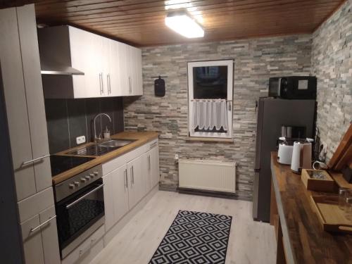 2 bedrooms, 3 beds