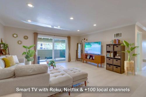 Spacious 3BR Family Home, Free Pool, Tub and Parking in Chula Vista, USA