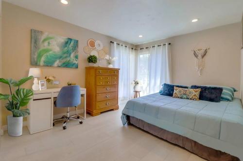Spacious 3BR Family Home, Free Pool, Tub and Parking in Chula Vista, USA