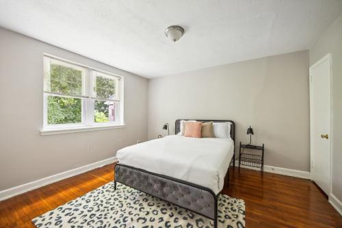 Wynnefield 1923-92, 2bd I Spacious I Parking in Philadelphia, USA