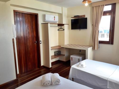 Standard Triple Room image 5