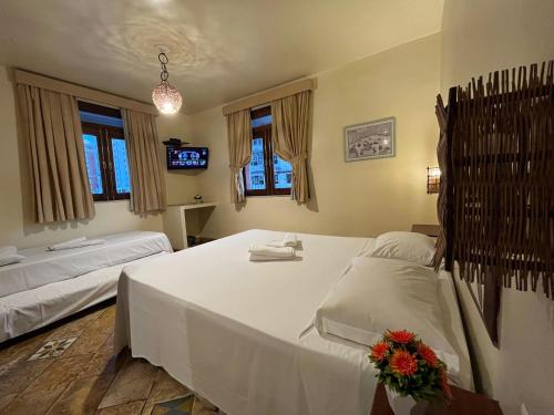 Standard Quadruple Room image 4