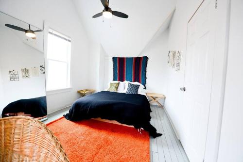 Detroit 5-Bedroom, Near Museums & Ping Pong in Detroit, USA