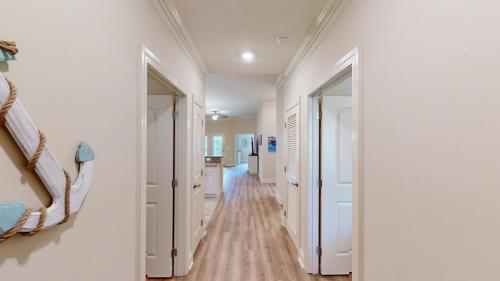 81 Delray Drive 3B detail