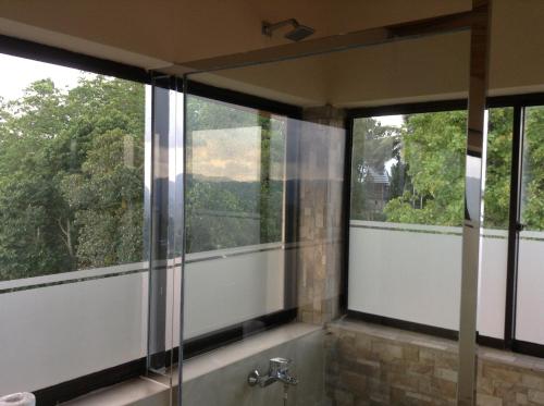 Deluxe Double Room with 360° Mountain View image 6