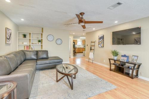 Houston Apartment Large Balcony, 6 Mi to Downtown in Houston, USA