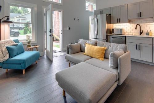 Brand New Modern Asheville Escape in Asheville, USA