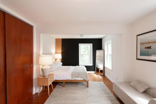 Takoma Park Home ~ 6 Mi to the National Mall! in 塔科馬公園