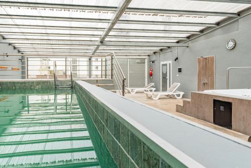 Swimming pool, Hotel Traful in Mar Del Plata