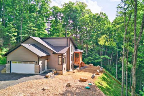 Luxury Estate close to Dwight Beach, Huntsville, Muskoka