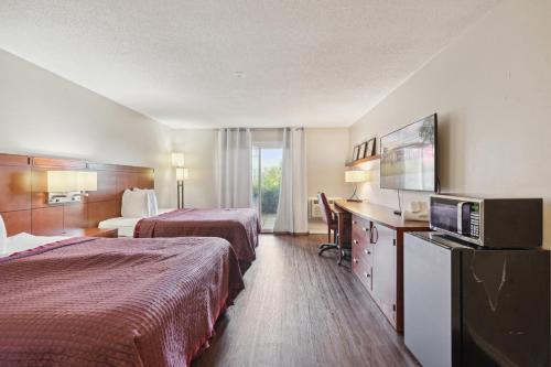 Miami Suites in Toledo, USA