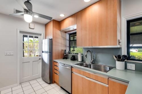3-Bedroom Modern Waterfront Villa in Fort Lauderdale, USA