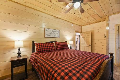 4BD-2BH-Pool Community-Hottub-Parking-Wifi in Pigeon Forge, USA