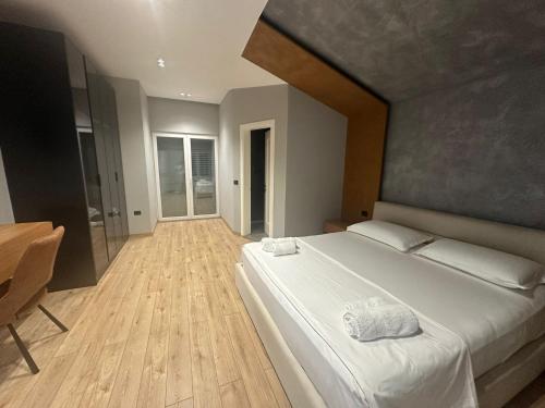 Tirana Sunny Bliss Villa 2 in มุลเลต