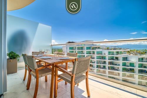 Two Story 2 BR Condo with Oceanview - Pool - Beach in Bucerías, Mexico