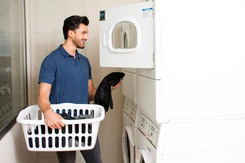 Staybridge Suites - Guadalajara Novena by IHG