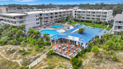 3 Bed Condo Block to Beach 2 Pools Hot Tub 3 Bed Condo Block to Beach 2 Pools Hot Tub