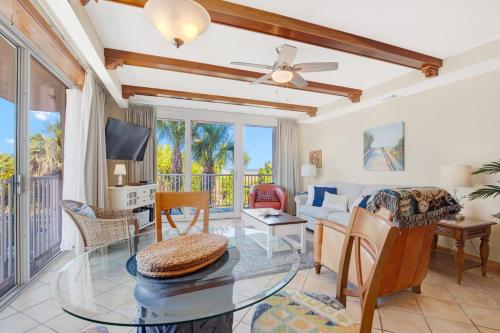 3 Bed Condo Block to Beach 2 Pools Hot Tub 3 Bed Condo Block to Beach 2 Pools Hot Tub