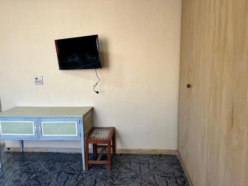 Your Comfortable Home Away From Home Your Comfortable Home Away From Home