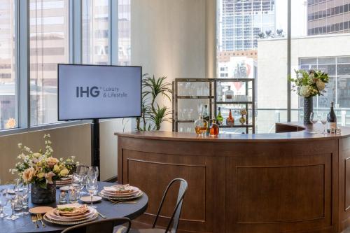 589919344 Kimpton Hotel Palomar Phoenix Cityscape by IHG