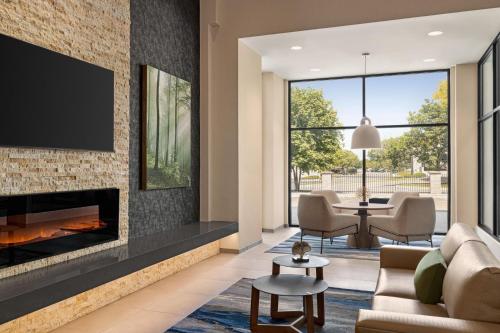Fairfield by Marriott Inn & Suites Madison South in Madison, USA