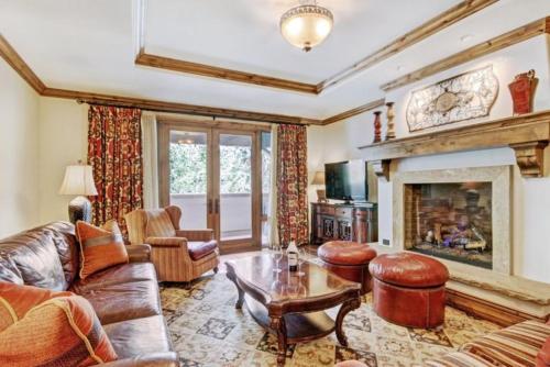 Luxury Ski-In, Ski-Out 1 Bedroom Residence In Lionshead Village At Vail Square