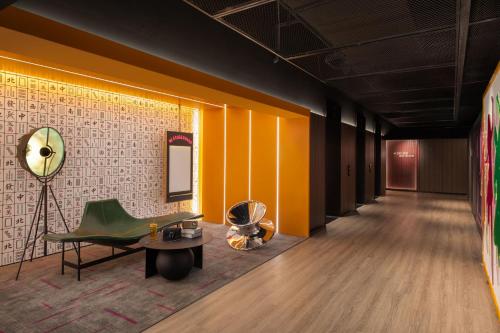 Facilities, Moxy Chongqing in Chongqing