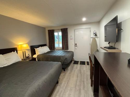 Double Room with Two Double Beds