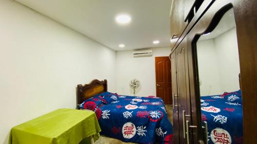 Large Double Room image 8