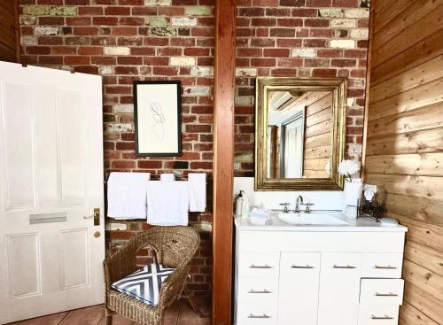 Treehouse Hideouts - Ground Level - Heygarth House Townhouse - Port of Echuca, Echuca (foto 10)