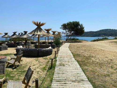 Casa-Anne Gaou Benat air-con private pool view Casa-Anne Gaou Benat air-con private pool view