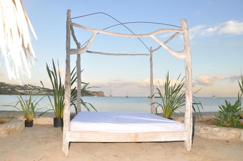 Hostal Talamanca - image 3