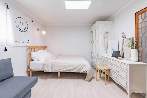 Namsan Tower View - duplex, 3rooms 2toilets, Seoul (photo 3)