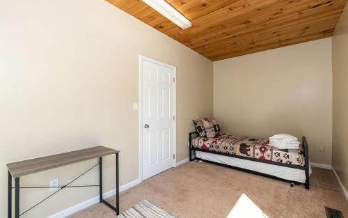 Shadow Ridge Retreat - image 6