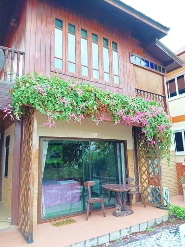 Hidden Holiday House Room Type - Double Room with Garden View