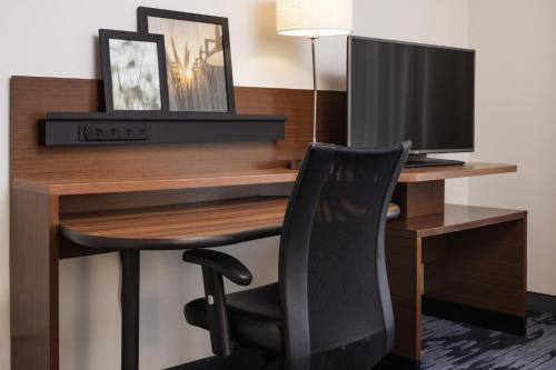 Fairfield Inn & Suites by Marriott Waterloo Cedar Falls - image 9