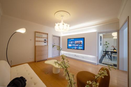 Moli B&B - The Bund Riverview Nanjing East Road 3-Bedrooms with Elevator Apartment Near the subway, Шанхай (фото 4)