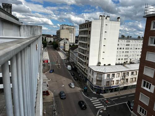 Erkély/terasz, Volt Air Roof Top - Wifi - Parking privé - Proche Gare (Volt Air Roof Top - Wifi - Parking prive - Proche Gare) in Troyes Városközpont
