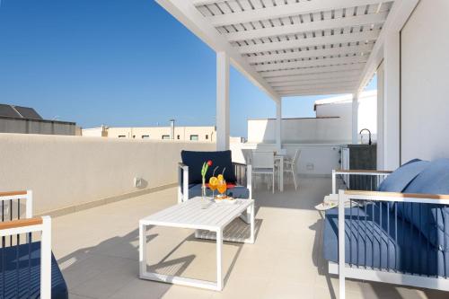 Two-Bedroom Apartment with Terrace and Sea View image 10