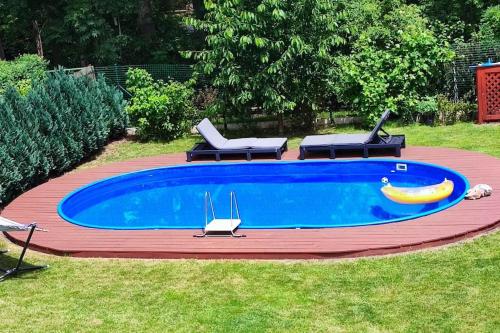 Jardín, Bright cosy house with parking in Prague 22