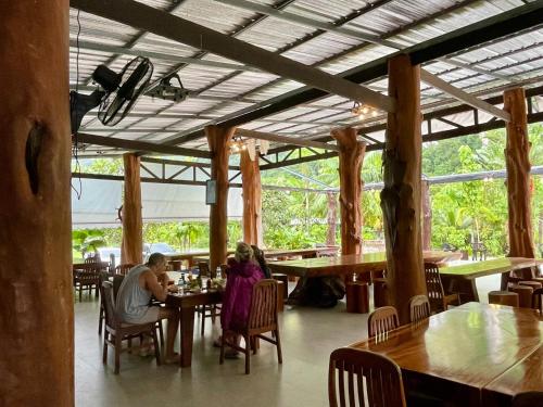 Restaurant, The Camper Lodge, Khao Sok in Surat Thani