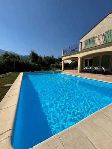 Villa Mimosa - Modern Villa with Private Pool & Mountain View gîte à louer Fuilla