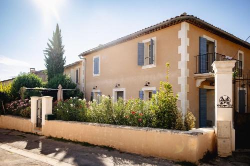 Hotelli välisilme, Le mas de Roussillon chambre d'hôtes (Le mas de Roussillon chambre d'hotes) in Roussillon