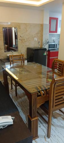 Superior Room With Living Area & Balcony image 4