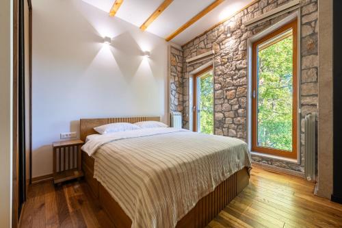 Vila Gospavino Guvno in Pošćenski Kraj