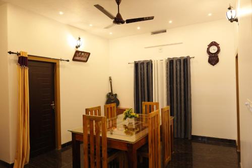 設施, Le Serene in 米南戈迪