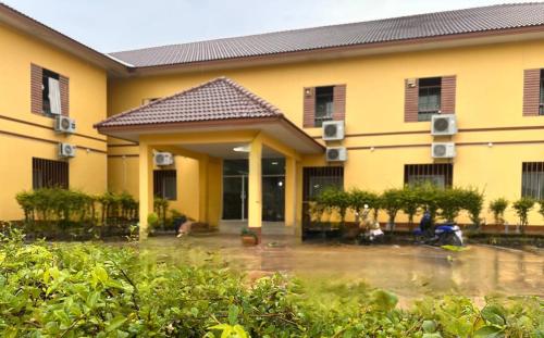 Kilátás, โรงแรมเพ็ญพิศ in Amnat Charoen