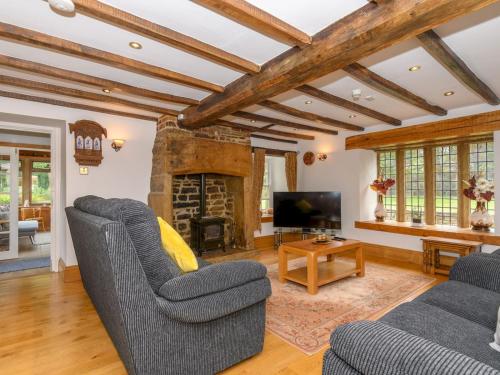 Poplar Farm House - Book Your Spring Summer Events - Pass the Keys, Leeds