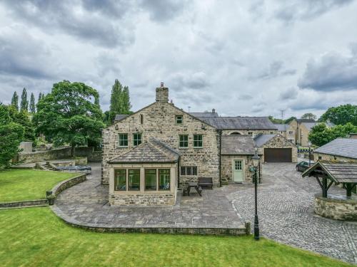 Facilities, Poplar Farm House - Book Your Spring Summer Events Pass The Keys in Rodley